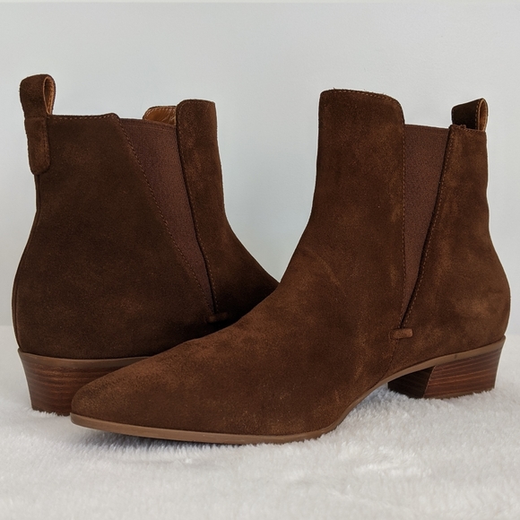 aquatalia farica suede chelsea boots